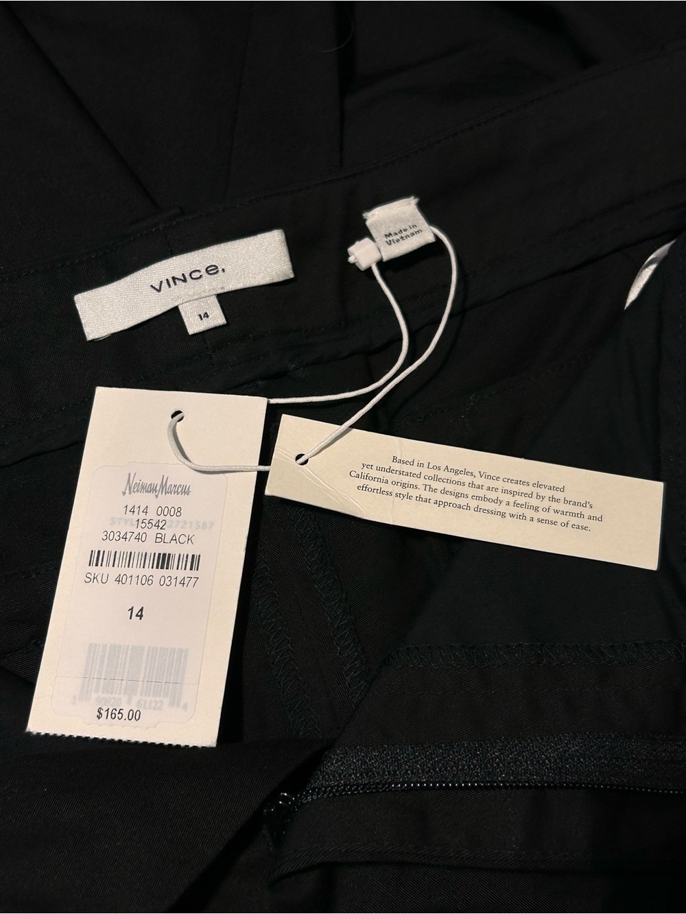 Vince - Men's Black Tailored Chino Golf Shorts - Picture 3 of 12